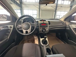 <span class=keywords><strong>La</strong></span> voiture d'occasion <span class=keywords><strong>la</strong></span> <span class=keywords><strong>moins</strong></span> chère en Chine : <span class=keywords><strong>Kia</strong></span> Forte 2009 2012 2013 2014, berline d'occasion à essence à vendre - Product Image 3