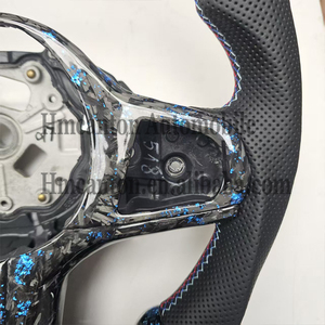 Volante Deportivo de Fibra de Carbono Forjado con Diseño Innovador y Cuero Perforado con LED para BMW G20 G30 G01 Serie 3 Serie 5 - Product Image 2