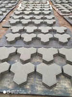 Nouvelle machine semi-automatique à blocs de béton 5-20 avec vibrateur pour la fabrication de briques de ciment de pavage au Kenya équipée de moules fiables