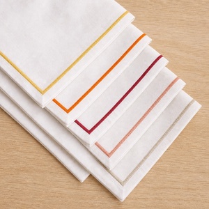 Serviettes en coton blanc rectangulaires, teintes unies, faites à la main, décoration de table classique, bordure orange jaune, lavables en machine - Product Image 3