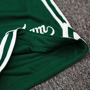 Pantalones Cortos Deportivos de Poliéster 100% con Estampado por Sublimación Verde, Venta al por Mayor, Personalizados, de Alta Calidad, Transpirables, de Secado Rápido - Product Image 5