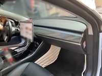 Yüksek Kaliteli Kuru Karbon Fiber Çoklu Ortam Paneli Gösterge Paneli Kaplama İç Aksesuarları Tesla Model 3 İçin