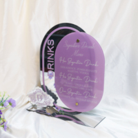 Carte de table en acrylique imprimée couleur violet clair 2025 avec support pour fête de fiançailles et événement de mariage