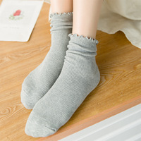 KANGYI 10 Couleurs Japonais Côtelé Tube Uni Chaussettes Slouch Femmes Chaussettes Confortables