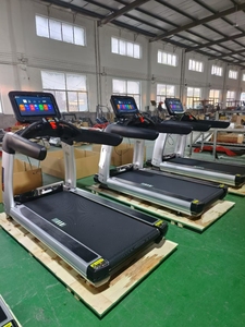 Caminadora Eléctrica Comercial MND de 3HP para Gimnasio, Consola LED, Plataforma de Correr Resistente, Directo de Fábrica - Product Image 3