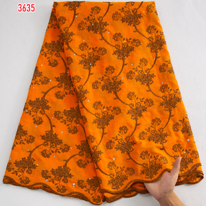 3635 più recente tessuto di pizzo di <span class=keywords><strong>cotone</strong></span> africano con strass 5 yarde all'ingrosso svizzero tessuto di pizzo per le donne <span class=keywords><strong>abiti</strong></span> <span class=keywords><strong>da</strong></span> <span class=keywords><strong>sposa</strong></span> - Product Image 3