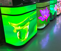 Cabina de DJ LED Ecológica y Personalizable, Soporte Curvo Móvil con Flight Case para DJ Móvil, Bar en Vivo, Pantalla LED