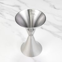 Jigger Incliné Hourglass 45ml 60ml Design Asymétrique en Acier Inoxydable 304 Tasse à Mesurer pour Bar Outil de Barman Logo Personnalisé OEM