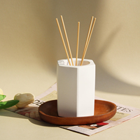 Décoration d'intérieur, ensemble de diffuseurs de parfum en céramique colorés personnalisés avec huile essentielle et parfum personnalisé, ensemble cadeau en porcelaine pour le salon