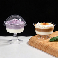 Gobelets à dessert en plastique en forme de pétales de fleurs avec tiges, gobelets à sundae avec couvercles en dôme transparent, parfaits pour la gelée, les gâteaux et les sundae