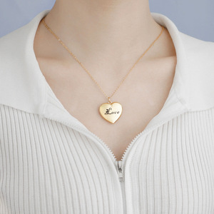Collar con colgante de corazón de amor con impresión en Color de foto personalizada para niños, regalos de mamá <span class=keywords><strong>y</strong></span> papá, collar con nombre <span class=keywords><strong>y</strong></span> letras con logotipo personalizado - Product Image 4