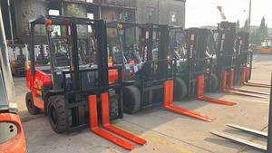 מלגזה טויוטה דיזל משומשת מקורית יפנית 3 טון דגם FD30 - Product Image 4