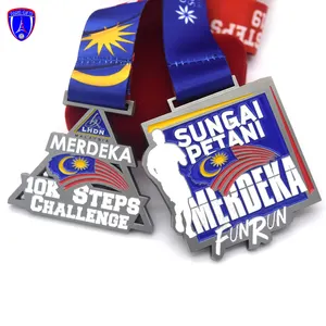 高品质马来西亚10公里趣味跑步奖章，带定制丝带
