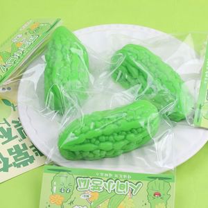 Juguete Novedoso de Simulación de Ojo de Pepino Amargo para Apretar, con Ojos Móviles, para Alivio del Estrés, Regalo para Niños - Product Image 4