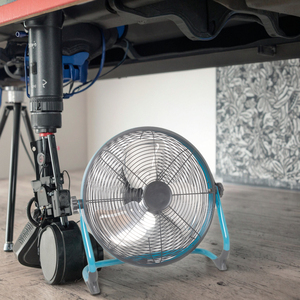 Ventilateur de sol métallique oscillant à 3 vitesses, 12 pouces, avec batterie détachable et recharge solaire, portable pour camping et pique-nique en extérieur - Product Image 6