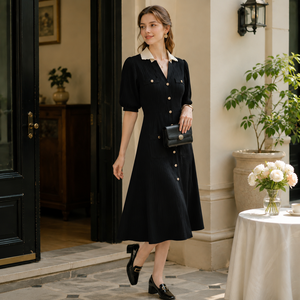 Elegante Vestido Midi Negro de Punto con Cuello Camisero y Manga Corta en Contraste, Vestido Tipo Suéter con Corte en A para Mujer - Product Image 4