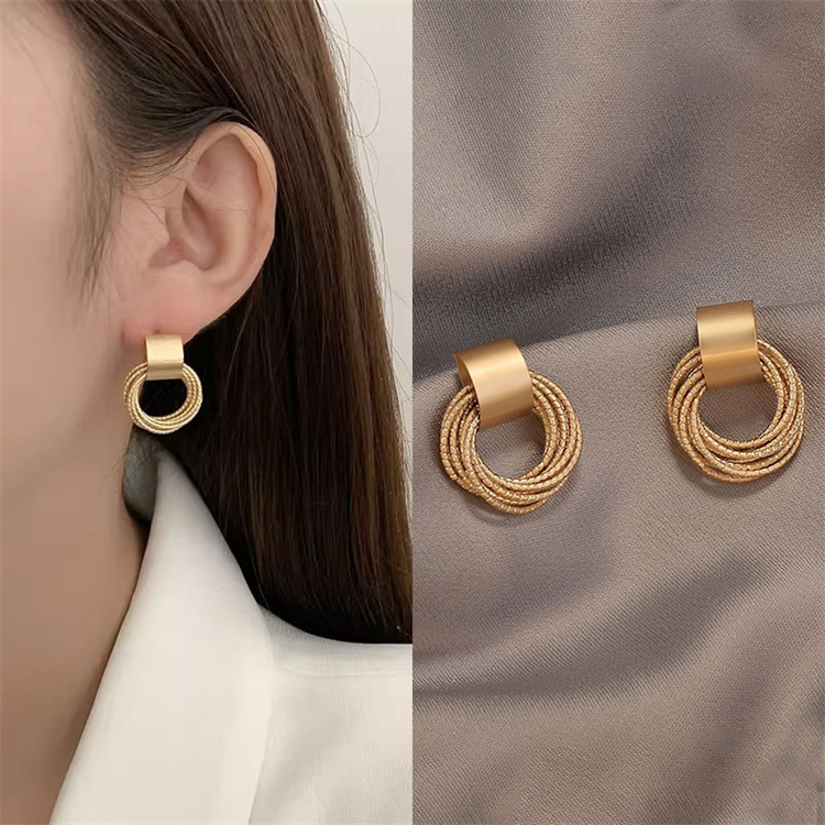 Earrings Style 7