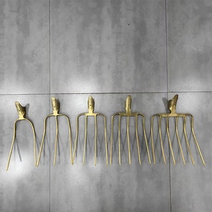 <span class=keywords><strong>Fourche</strong></span> de jardin personnalisée, outils <span class=keywords><strong>à</strong></span> main pour creuser, <span class=keywords><strong>fourche</strong></span> agricole avec manche en bois, acier au carbone, revêtement en poudre - Product Image 1