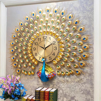 70*65 décoration murale de luxe légère horloges murales en forme de paon grande horloge murale en or paon pour le salon