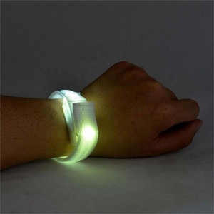 厂家促销新款派对运动安全LED照明手链 - Product Image 2