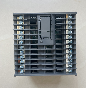 Yokogawa UT55A-020-11-00 Temperature Controller Plastic OEM LCD Display IP65 1 Year Warranty Black 100-240V AC - Product Image 3