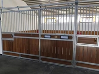 Stall pour chevaux portable Seepoem sur mesure avec porte coulissante, construction en bambou/contreplaqué, structure en acier durable, garantie 1 an