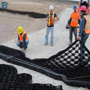 <span class=keywords><strong>Panneau</strong></span> de pavés à emboîtement OEM Geocells Conception de mailles en nid d'abeille HDPE PP Murs de soutènement extérieurs <span class=keywords><strong>Stabilisateur</strong></span> de <span class=keywords><strong>gravier</strong></span> Conception de modèle 3D - Product Image 3