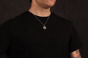 MECYLIFE <span class=keywords><strong>Da</strong></span> <span class=keywords><strong>Vinci</strong></span> – pendentif <span class=keywords><strong>homme</strong></span> inspiré <span class=keywords><strong>de</strong></span> vitruvien, chaîne pour hommes, collier en acier inoxydable, collier <span class=keywords><strong>de</strong></span> pièces <span class=keywords><strong>de</strong></span> monnaie, pendentif <span class=keywords><strong>de</strong></span> médaille - Product Image 4