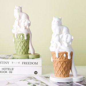 Statue <span class=keywords><strong>de</strong></span> chat en résine faite à <span class=keywords><strong>la</strong></span> main Sculpture animale Kawaii mignonne pour <span class=keywords><strong>la</strong></span> décoration intérieure Cadeau pour les amoureux des chats Figurine à collectionner Pièce d'art - Product Image 2