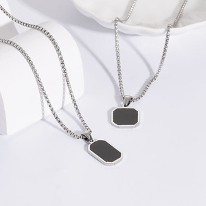 Collares de cadena cuadrados negros de acero inoxidable con efecto de goteo de aceite al por mayor para hombre - Product Image 1