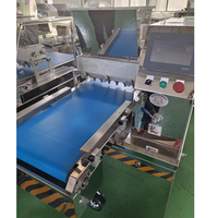 Macaron de qualité commerciale faisant la machine équipement de déposant de pâte à double couleur automatique