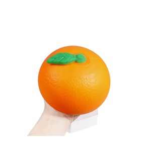 Juguete Sensorial Antiestrés de TPR con Forma de Fresa Gigante para Niños y Niñas de 5 a 7 Años, Diseño para Aliviar el Estrés - Product Image 5