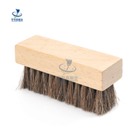 Brosse de nettoyage de chaussures écologique et durable en bois de hêtre et poils de cheval, fabriquée en Chine, pour baskets et chaussures de football
