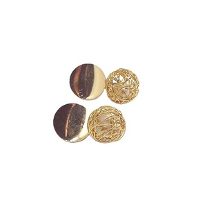 <span class=keywords><strong>Orecchini</strong></span> Geometrici Moderni con Sfera Dorata e Perle Pendenti per Donna - Product Image 6