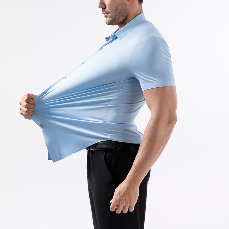 Chemise habillée à manches courtes bleu ciel, très extensible