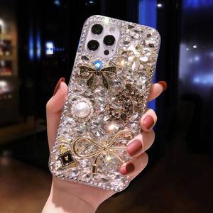 Coque de protection antichoc en TPU pour iPhone 15 Pro Max avec strass et support de téléphone intégré pour femme – Luxe et élégance - Product Image 6
