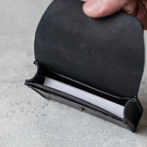 Porte-cartes en cuir en gros, porte-cartes de visite noir minimaliste style coréen, porte-carte d'identité à bouton-pression - Product Image 2