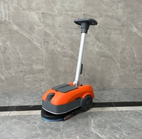 Machine à récurer les sols secs et humides industriels Pennonclean