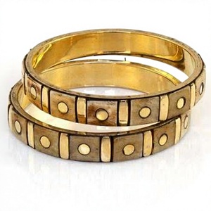 Ensemble de bracelets modernes en laiton plaqué or et résine - Bijoux élégants et stylés pour homme et femme, accessoire de mariage, cadeau - Product Image 1