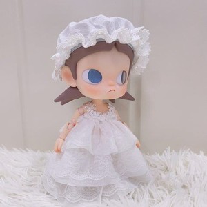 Robe en dentelle blanche avec bandeau fleuri pour poupée de 20cm, tenue de mode de style occidental pour jouet de dessin animé - Product Image 3