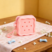 Porte-monnaie carré en silicone avec trous, mignon, pour enfants, mini sac carré portable, pochette de rangement pour écouteurs