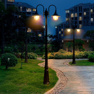 Lampada a Colonna con Motivo a Doppia Rondine, Illuminazione Decorativa Solare <span class=keywords><strong>per</strong></span> Giardino, Parchi e Aree Comunitarie - Product Image 2