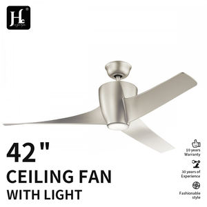 พัดลมเพดานขนาด 42 นิ้ว สีขาว ใบพัดเหล็ก 3 ใบพัด มอเตอร์ดีซี พร้อมไฟ LED รีโมทคอนโทรล ดีไซน์ทันสมัย โปรไฟล์ต่ำ ปรับความเร็วได้ 6 ระดับ ปรับความสว่างได้ - Product Image 3
