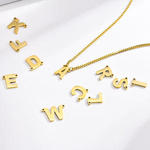 Collar de cadena de caja de acero inoxidable para mujer con colgante de 26 letras de <span class=keywords><strong>A</strong></span> <span class=keywords><strong>a</strong></span> Z, adorno de moda, regalos de bodas - Product Image 5