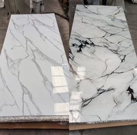 Lámina de PVC Moderna con Diseño Floral de Mármol UV, Acabado Brillante, Extruida, Impermeable y Ecológica para Decoración de Interiores y Exteriores de Escaleras