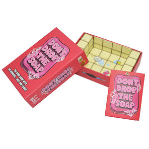 Cartes de jeu amusantes de fête à impression personnalisée pour adultes Jeu de cartes <span class=keywords><strong>multijoueur</strong></span> dégoûtant imprimé en rose en usine pour salle de bain - Product Image 4