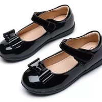 Chaussures noires en polyuréthane à fermeture velcro pour filles, style printemps-été, escarpins de performance monocouche de style britannique pour l'école