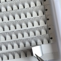 Extensions de cils pré-faits en éventail à base plate et fine, 0.05 0.07 0.10mm, longueur 8-15mm, 3D 4D 5D 6D 7D 8D 10D, racine courte, vente en gros