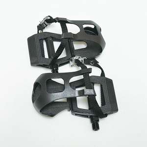 Pédales de vélo d'exercice légères Spinning Bicycle Spin Pedal avec Toe-Strip Pièces de vélo PP Pédale de vélo <span class=keywords><strong>amovible</strong></span> légère - Product Image 4