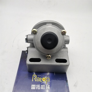 Base de Filtro para Excavadora RATOP PL270 PL420 PL420-B, Carcasa de Filtro de Aceite y Combustible - Product Image 5
